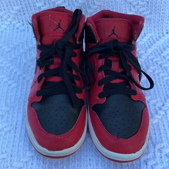 Air Jordan 1 Mid Reverse Bred Nike size 1Y - Picture 3 of 14
